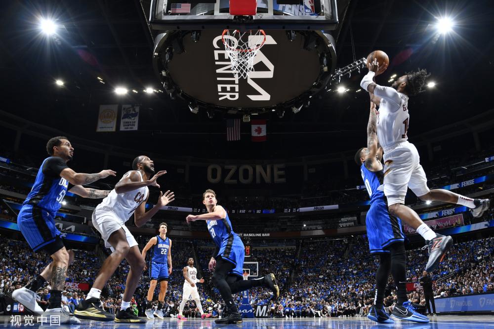 很可能迫使 很可能迫使