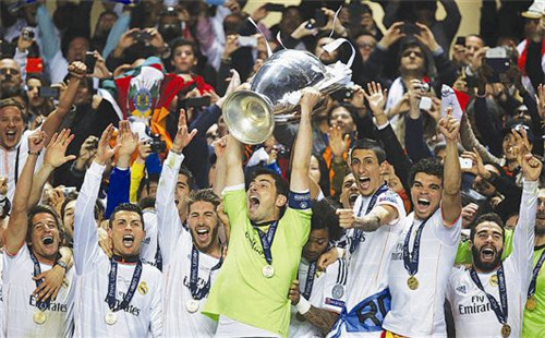 受多重考验 受多重考验