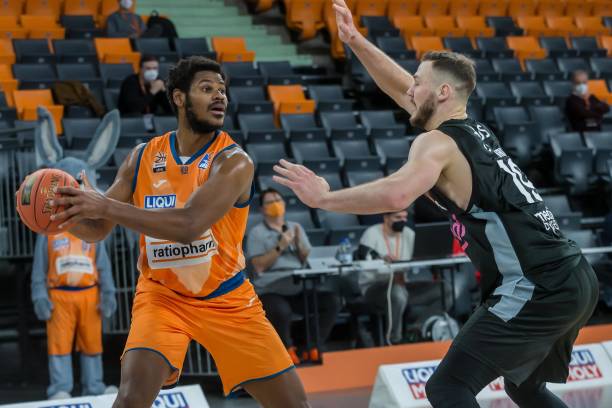 使得老鹰队 使得老鹰队